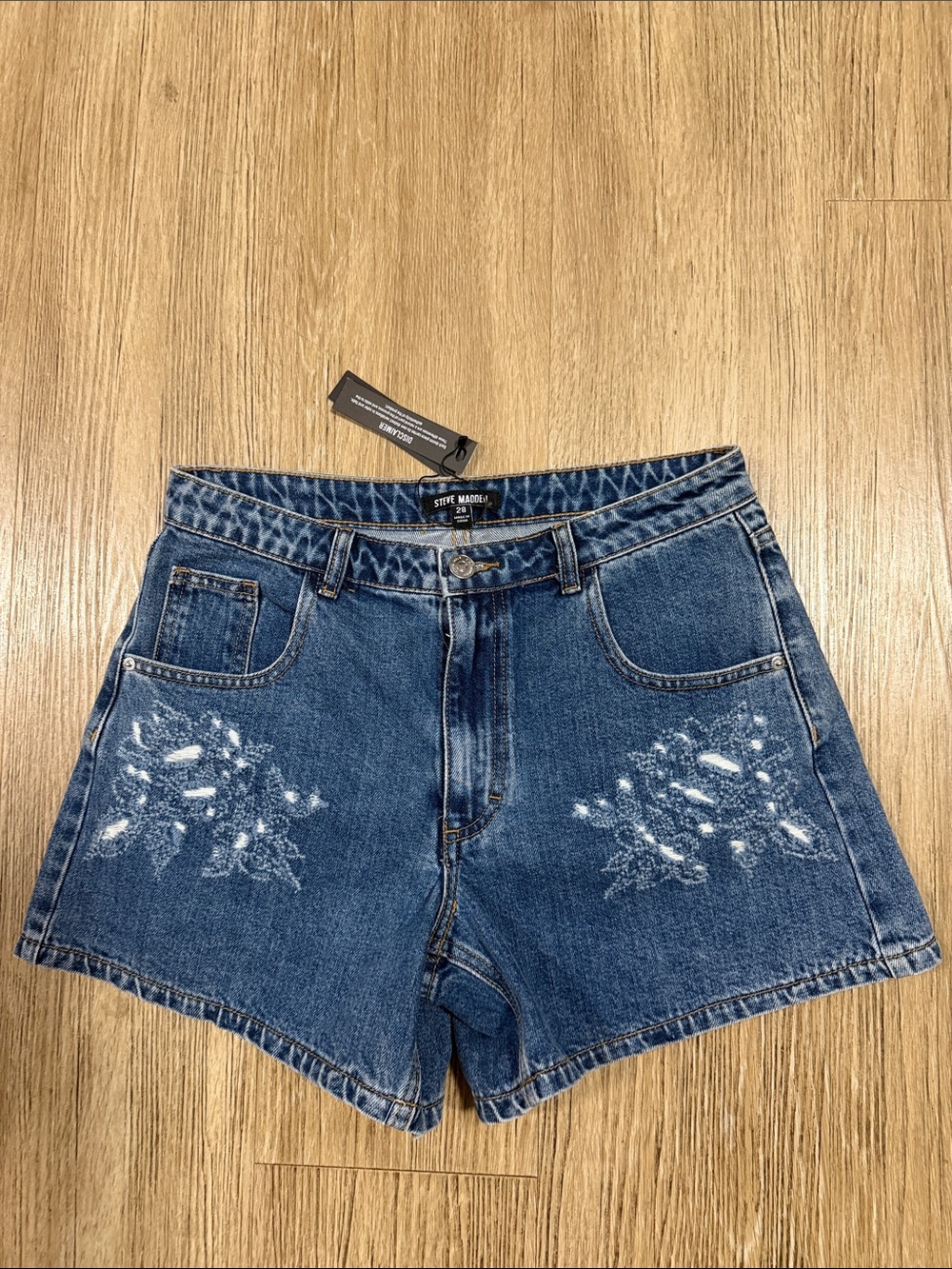 Steve Madden Dark Blue Distressed Denim Shorts with Paint Detail size 28